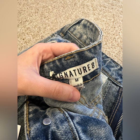 Acid wash mom jeans - Picture 3 of 3